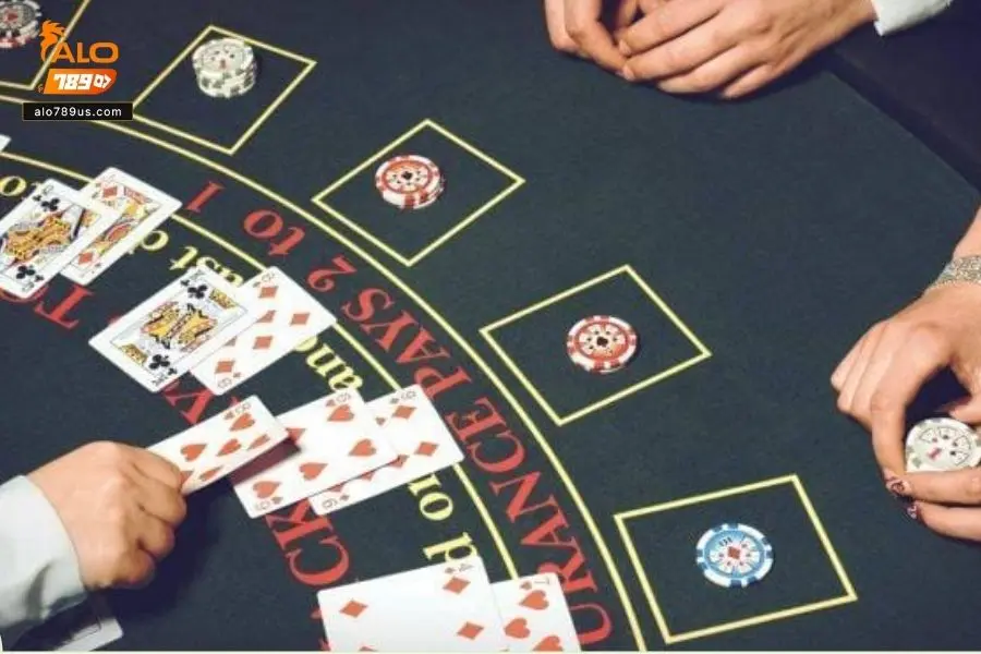 Cách chơi blackjack hiệu quả hãy tránh theo đuổi chuỗi thua